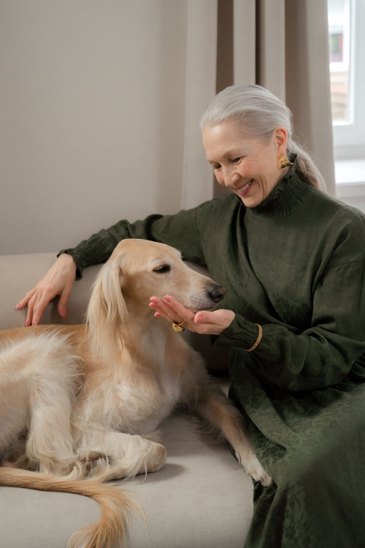 Before and after: pet hair disappears from fabric after one wash